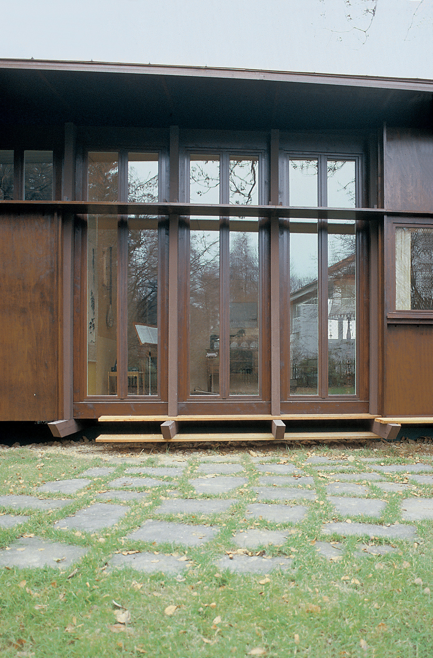 027 Plywood House – Herzog & de Meuron